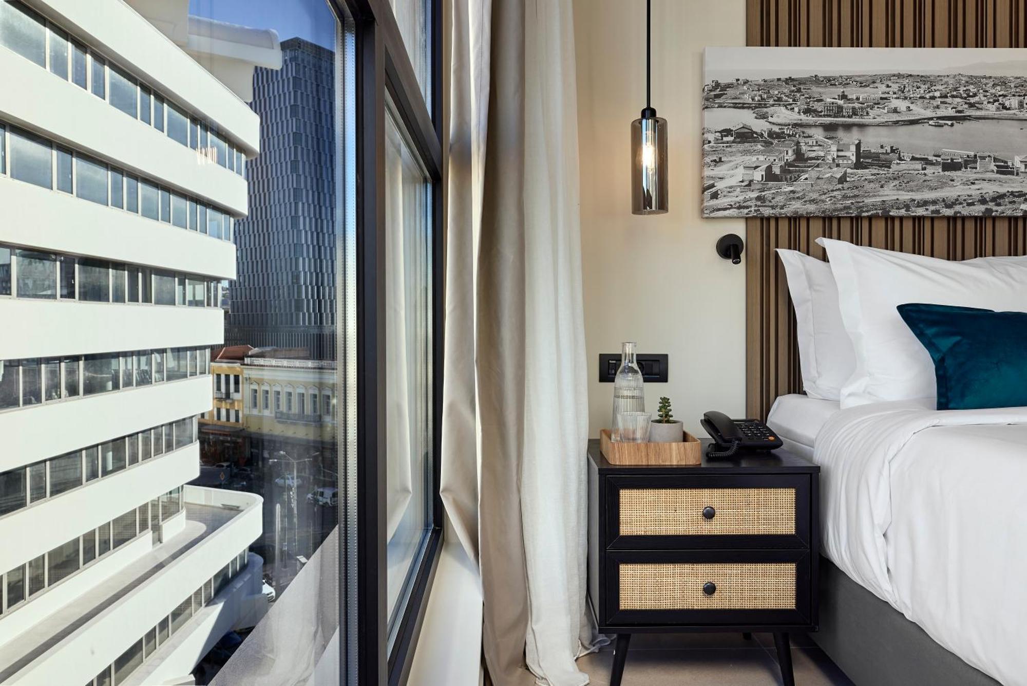 Athenarum Portus Life & Style Hotel Piraeus Room photo